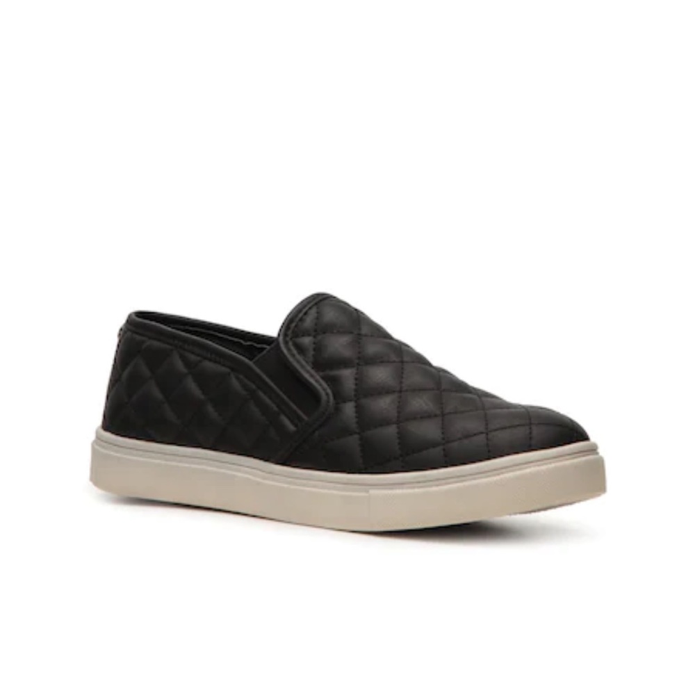 Steve Madden Ecentrcq Black Slip on Sneakers